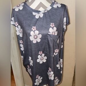 Woman plus Floral Gray and Pink Women's Top 3x